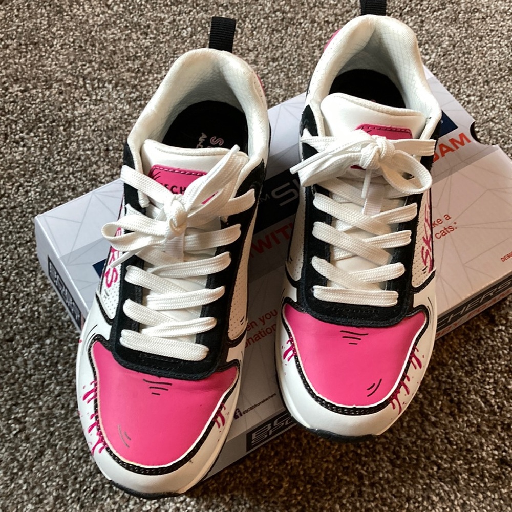 Sketchers Uno Drip Dry with memory foam